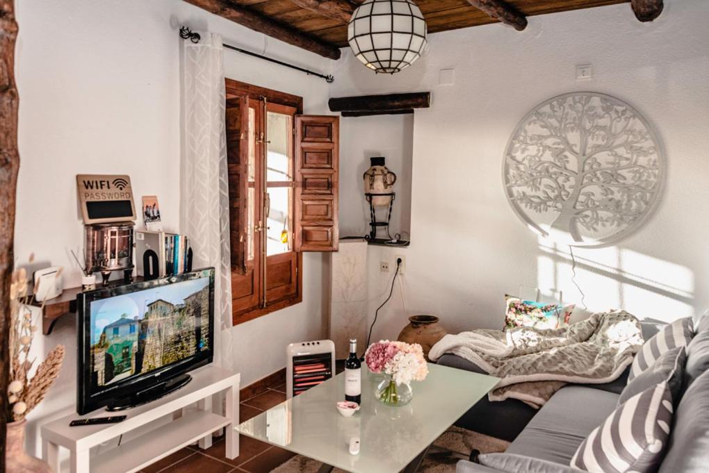 La Casita Del Arbol Blanco Apartment Bubion Luaran gambar